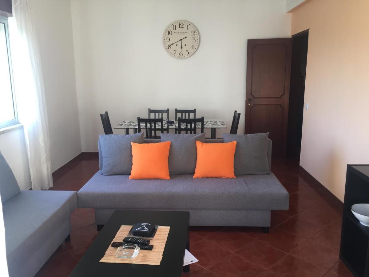 Spacious 2 Bedroom *