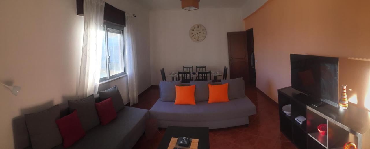 Spacious 2 Bedroom *