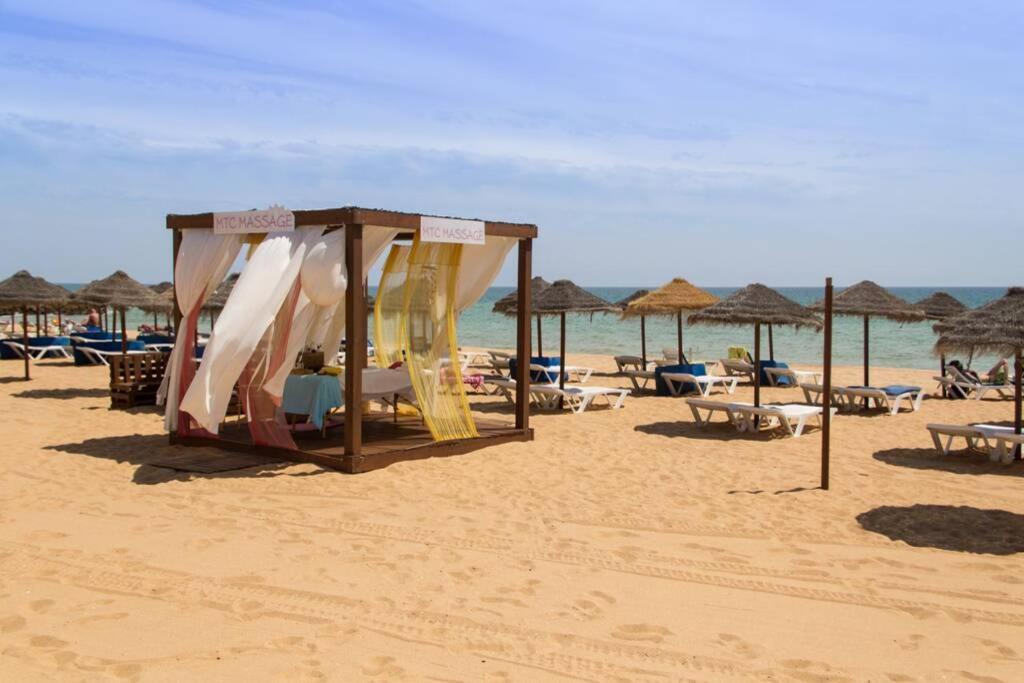 Modern Ocean View 2 Min Walk To Apartment Quarteira