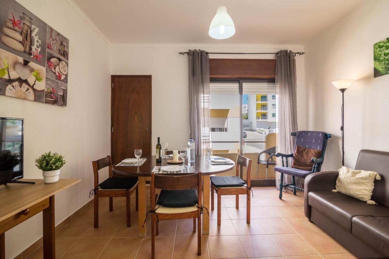 Armacao Residences Apartamento *