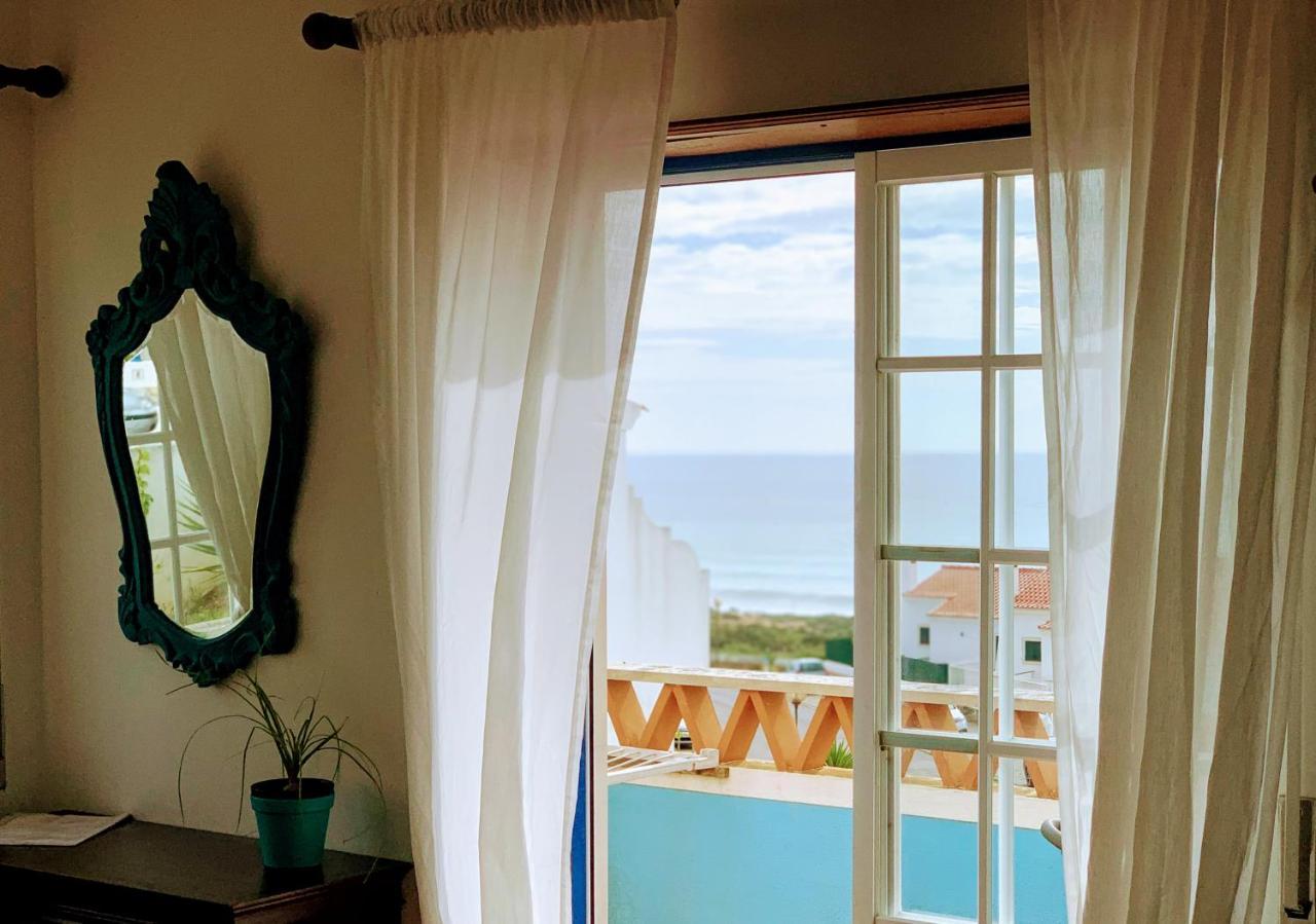 Guest house Ericeira Soulsurfers Guesthouse *
