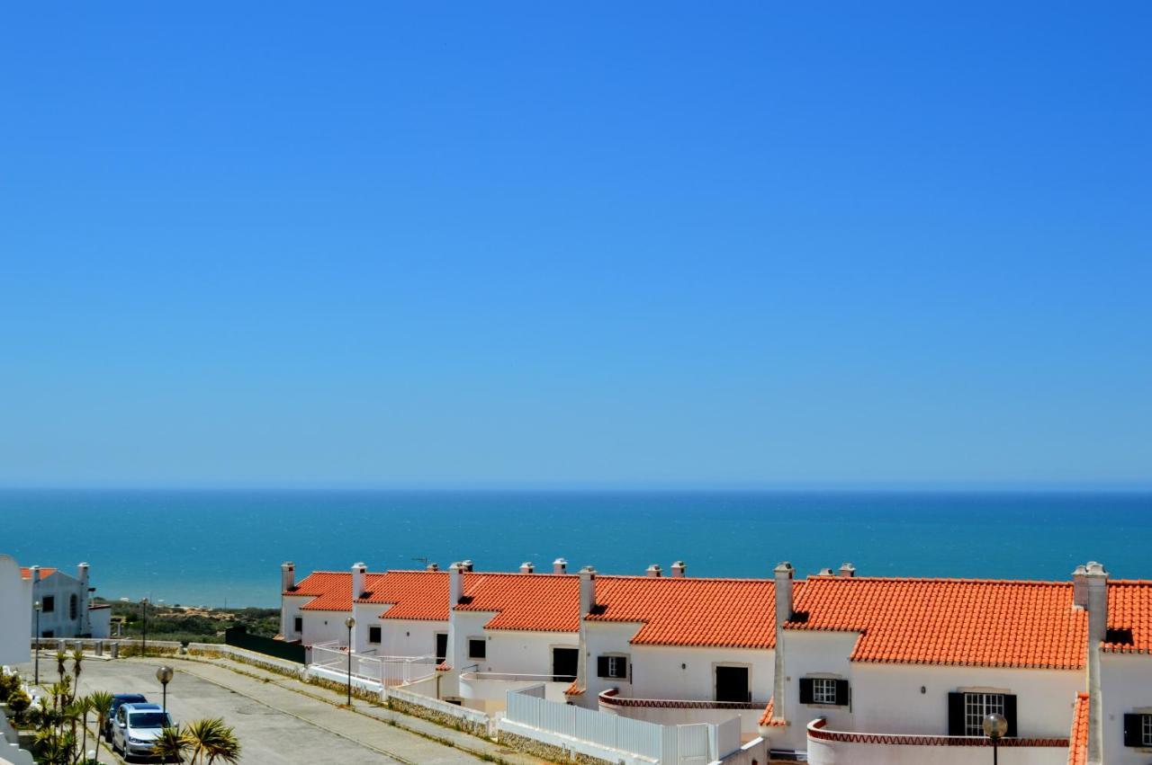 Guest house Ericeira Soulsurfers Guesthouse *