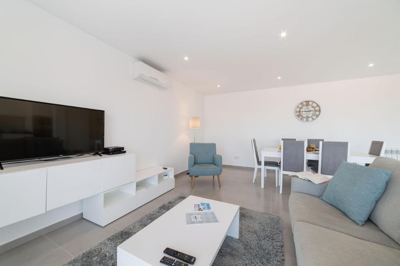 Apartment Muralha 2 - - By Sch *