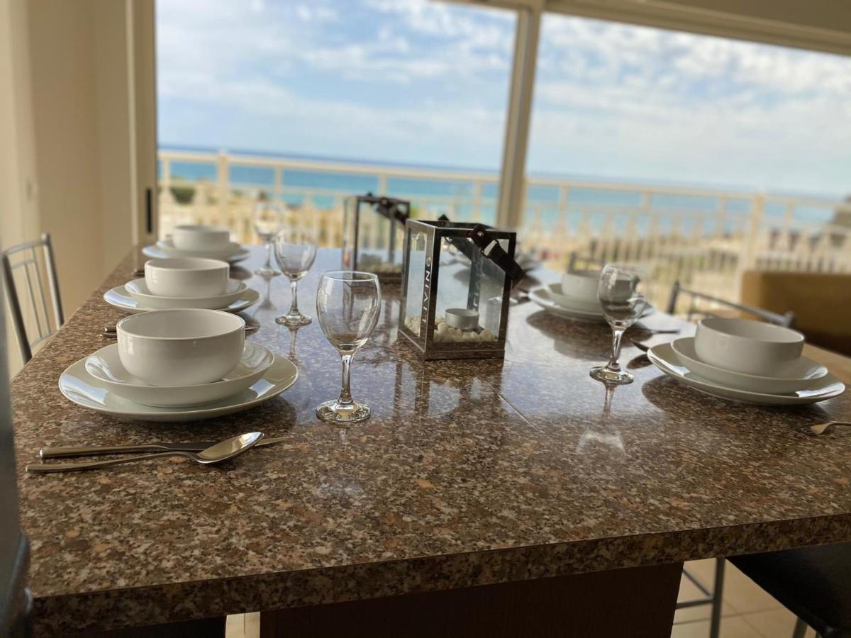 Apartment Luna - Airco - Sea View - First Line - Own Parking