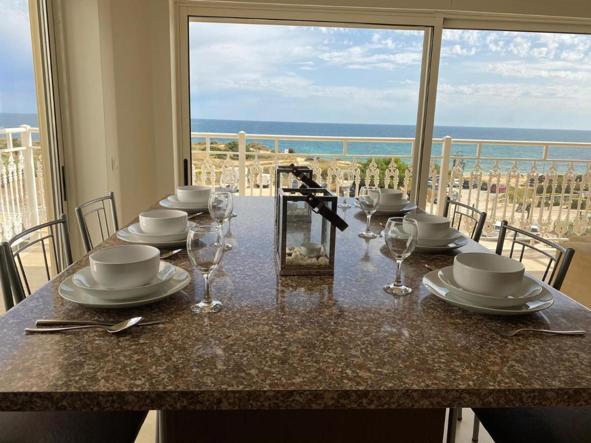Apartment Luna - Airco - Sea View - First Line - Own Parking