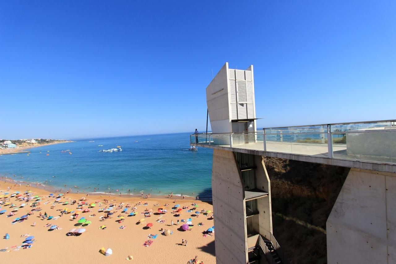 Warm Yellow Apartment Albufeira
