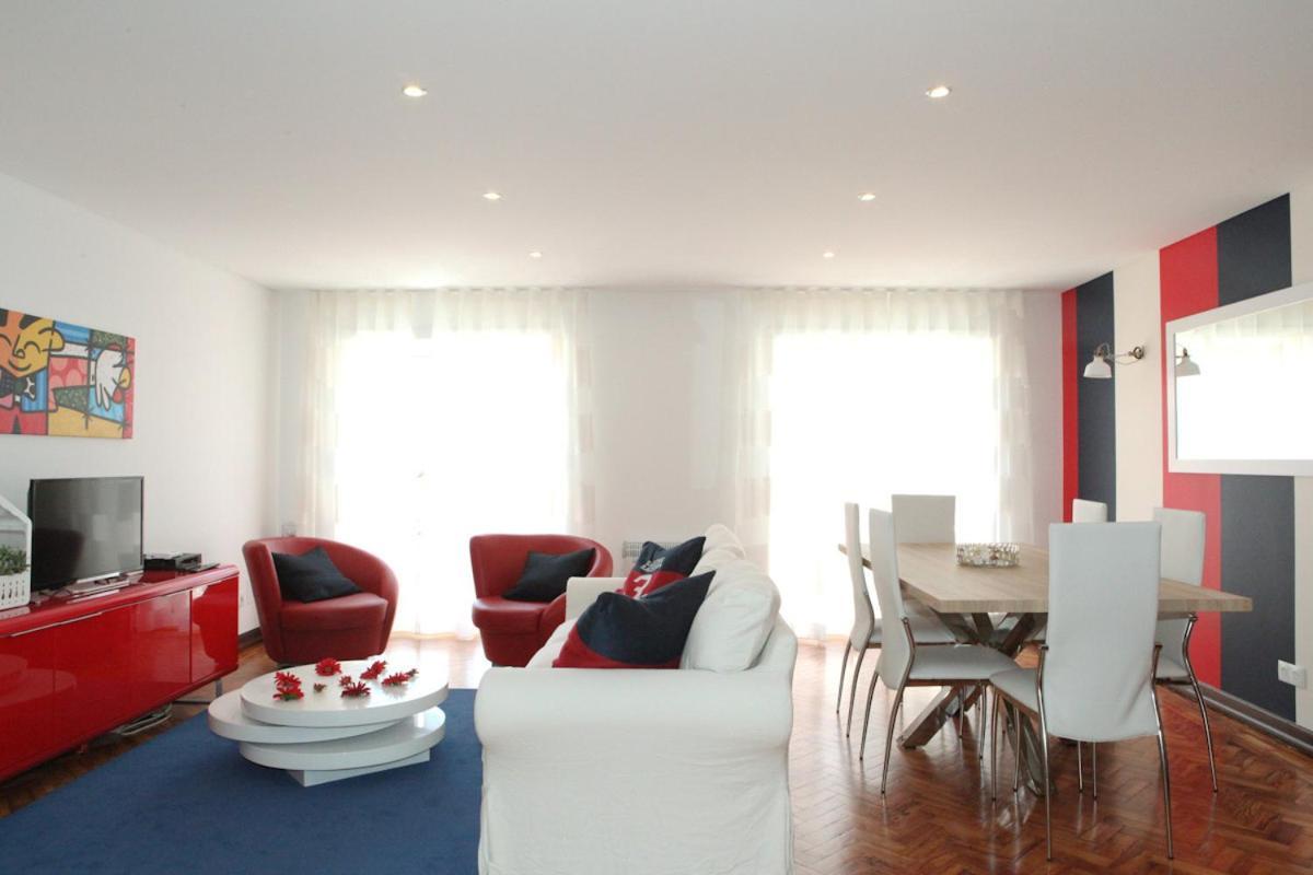 Fashionable And Modern - Apartment *