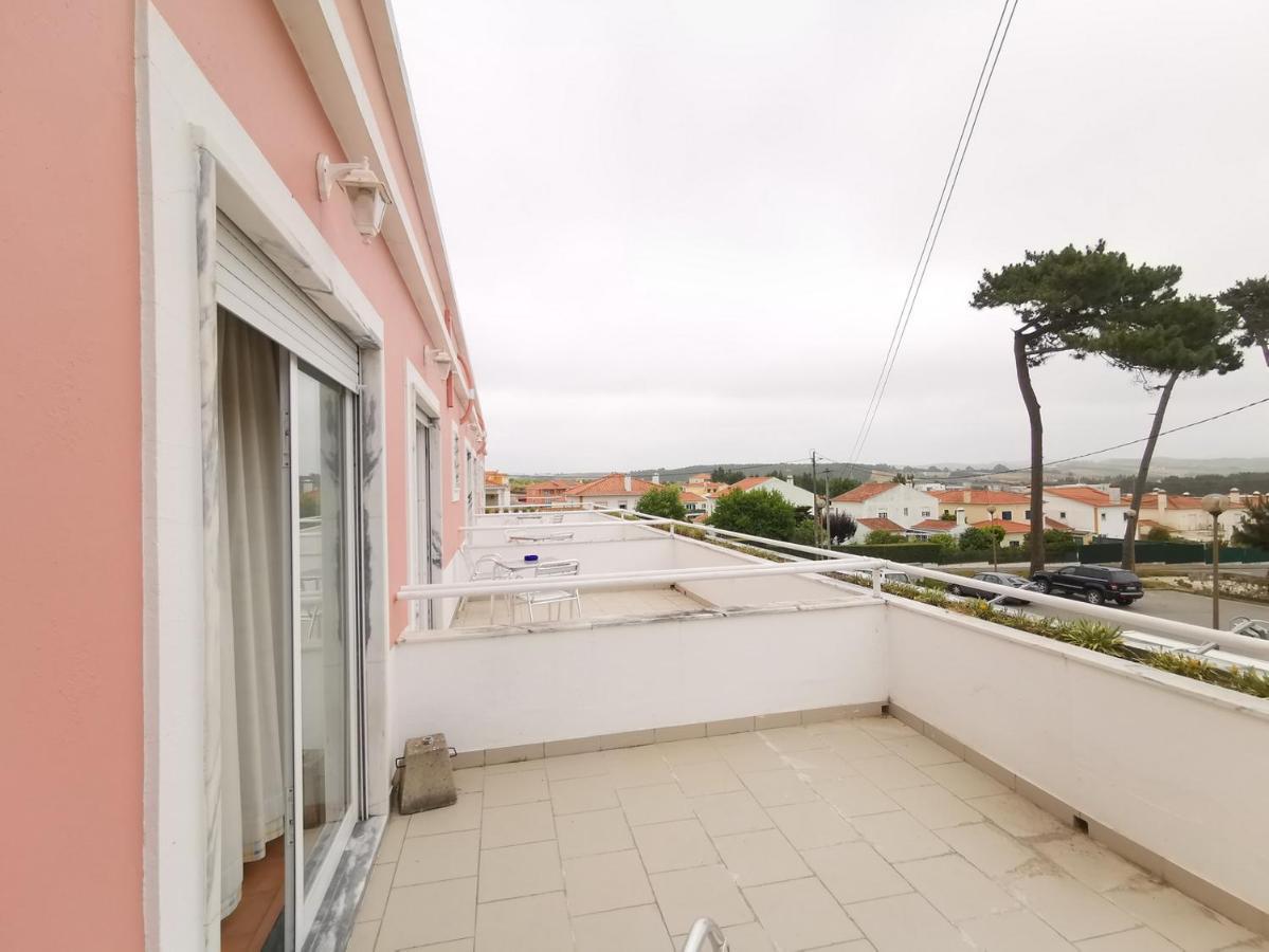 Residencial O Ninho Do Pinhal Bombardeira