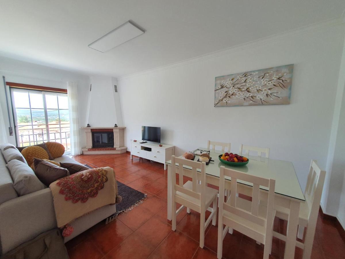 Apartamento Lousa's Brown & White