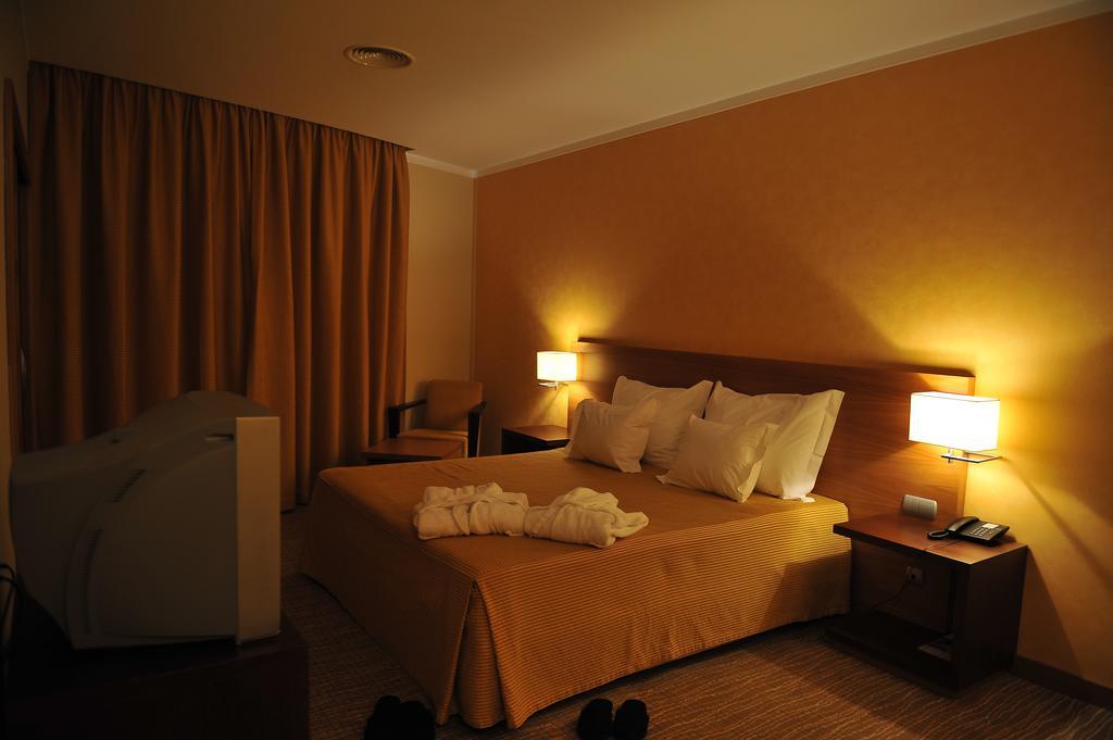 Lusitania Congress & Hotel