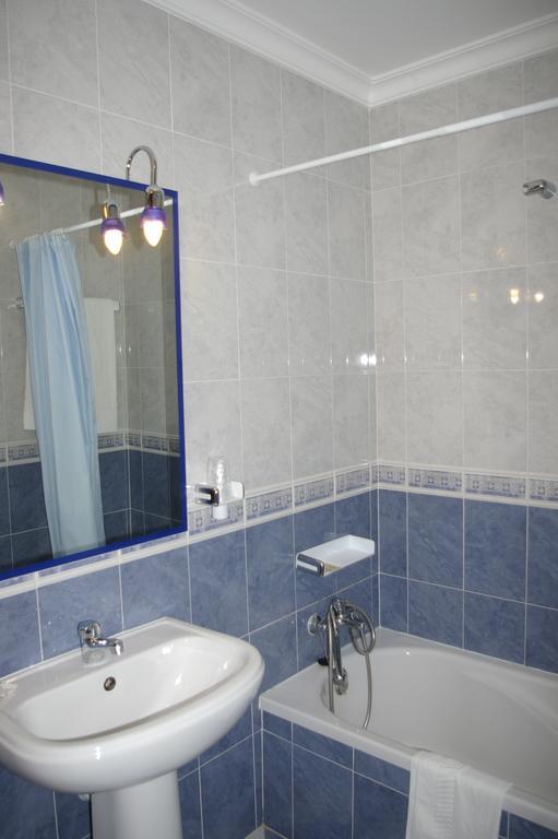 Guest house Formosa Al-estabelecimento De Hospedagem,quartos-rooms Monte Gordo