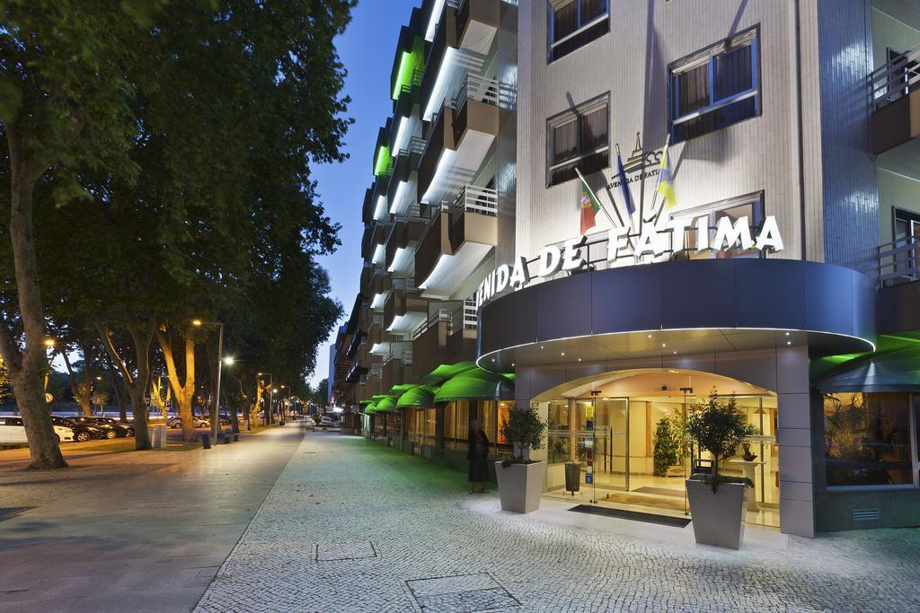 Avenida De 3*