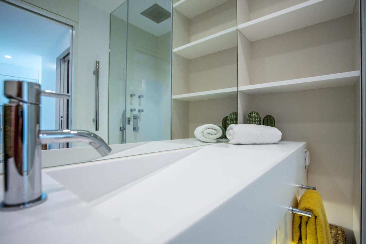 Ocean 52 By Rent4all Apartment