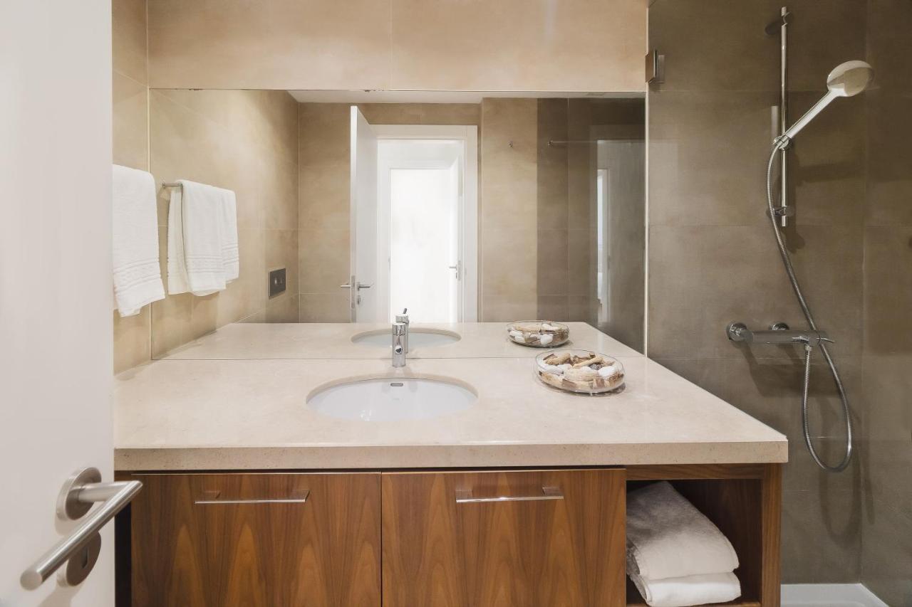 Villa Blue H - - 10 Min Walk To The *