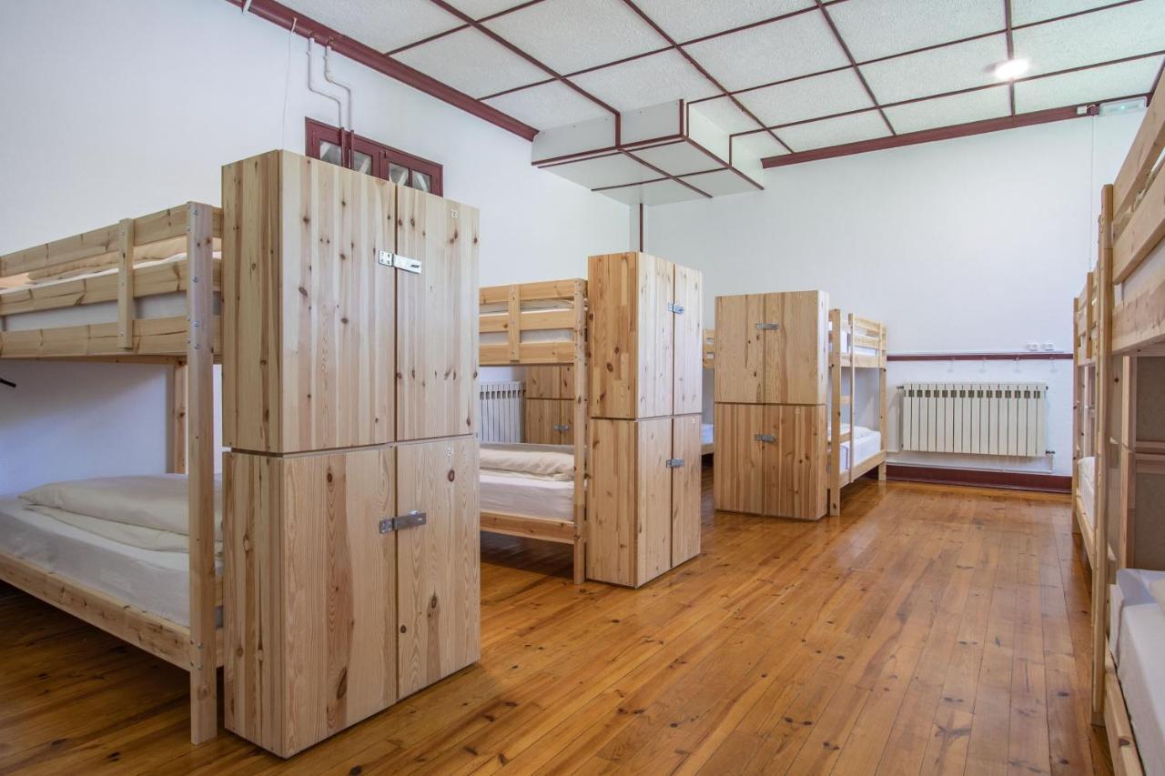 - Feel Nature Hostel Loriga