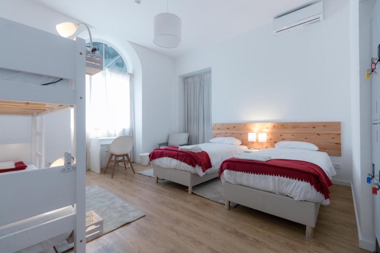 Albergue Lagoa &
