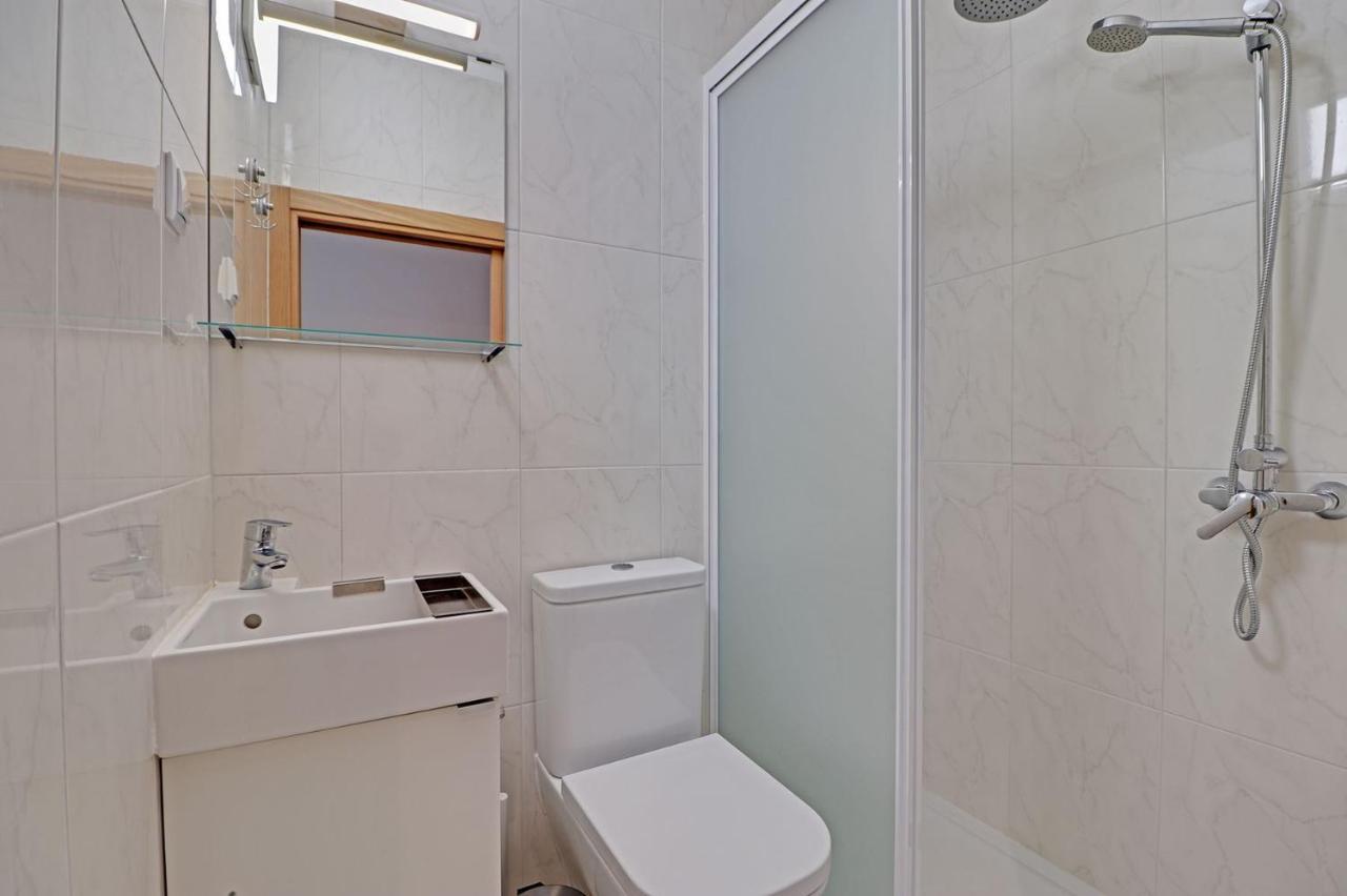 & Ocean View By Homing Apartment
