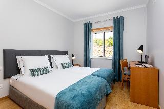 Placid Village Hotel 4*