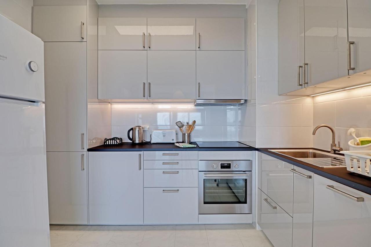 Apartment & Ocean View By Homing
