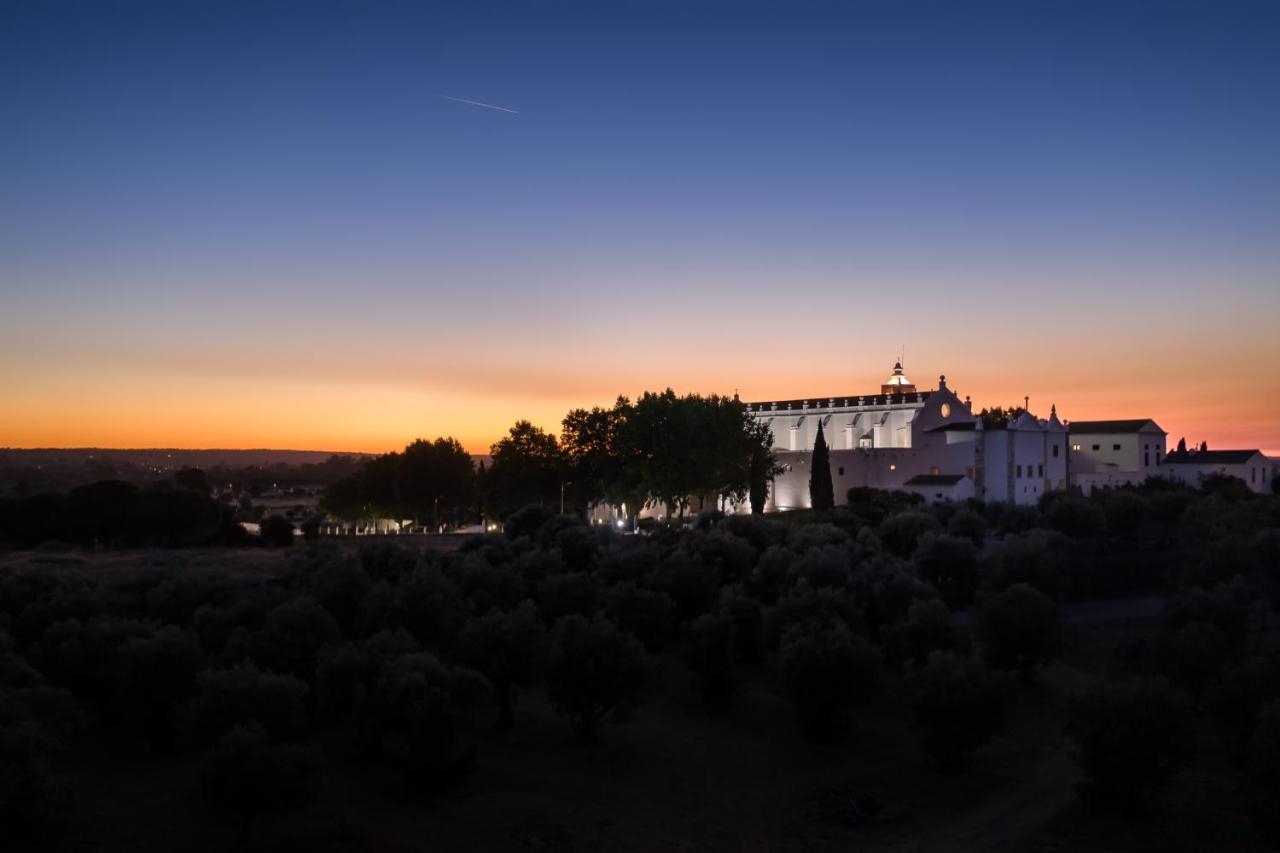Convento Do Espinheiro, Historic & Hotel 5*
