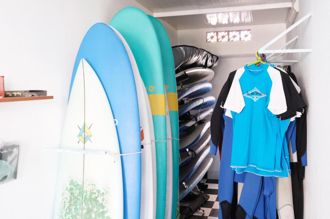 West Coast Surf Areia Branca