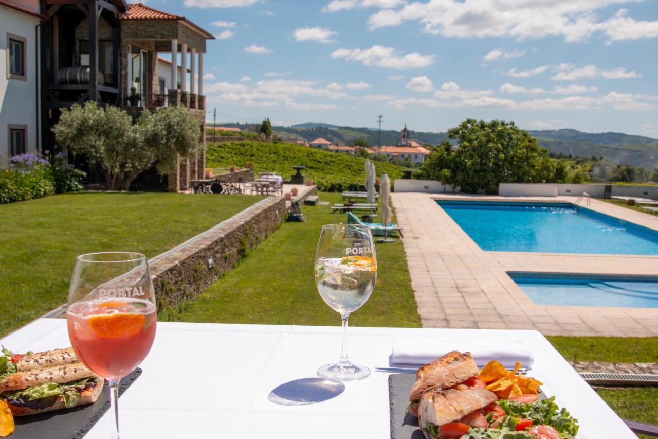 Casa Pipas / Quinta Do Portal Sabrosa