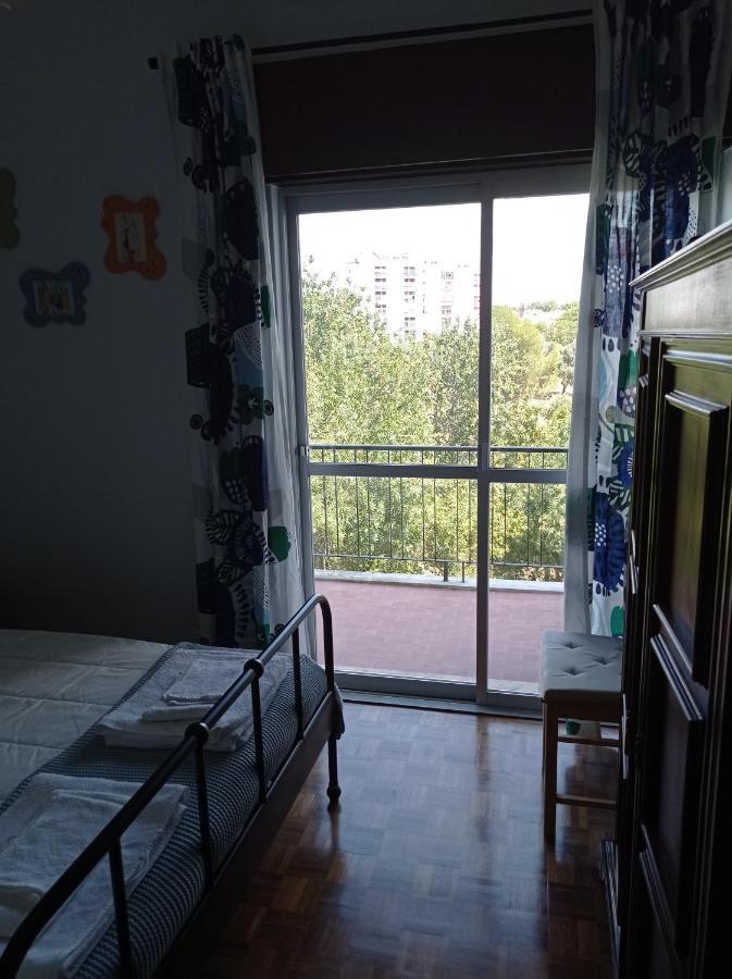Family Lisbon-estoril Apartment