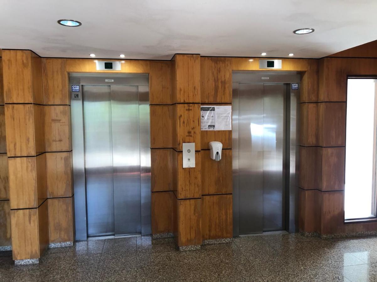 Apartamento Beautiful Penthouse With Terrace - 4 Minute Walk To The *