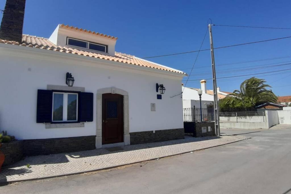 A Casa Da Foz Moradia Com Vista Mar Sesimbra