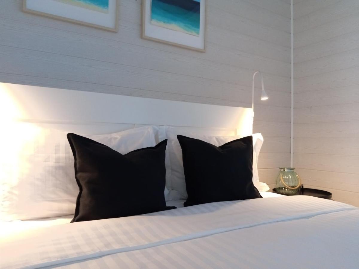 Apartment Beachfront Porto De Mos - *