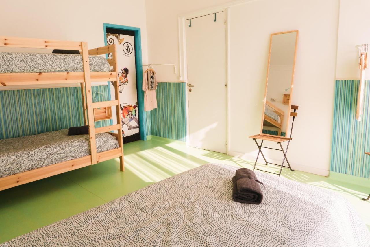 Hospedium Hostel Republica Surf House Ericeira