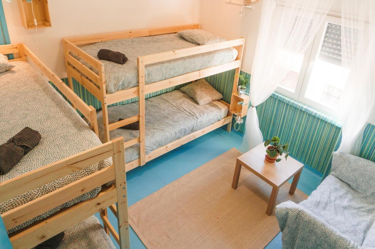 Hospedium Hostel Republica Surf House Hostel Ericeira