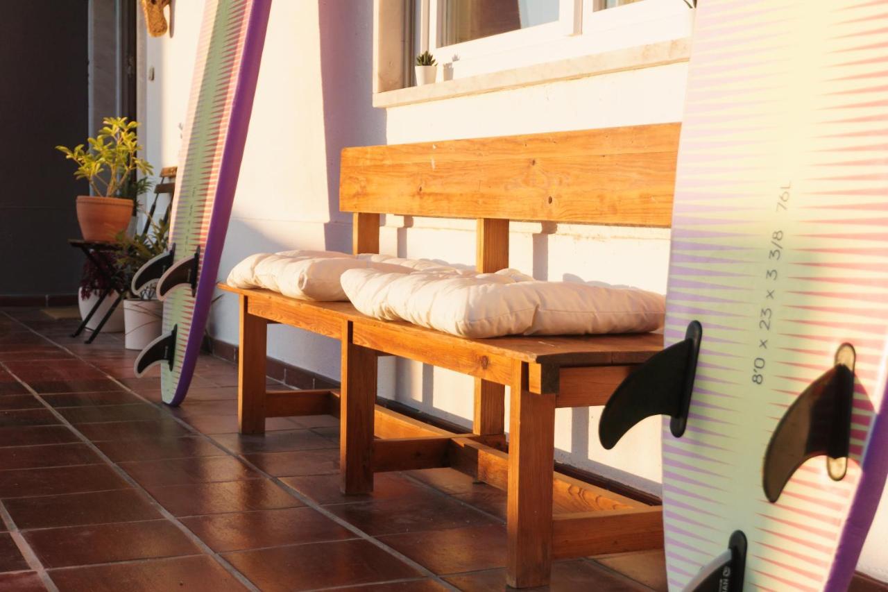 Hospedium Hostel Republica Surf House Ericeira