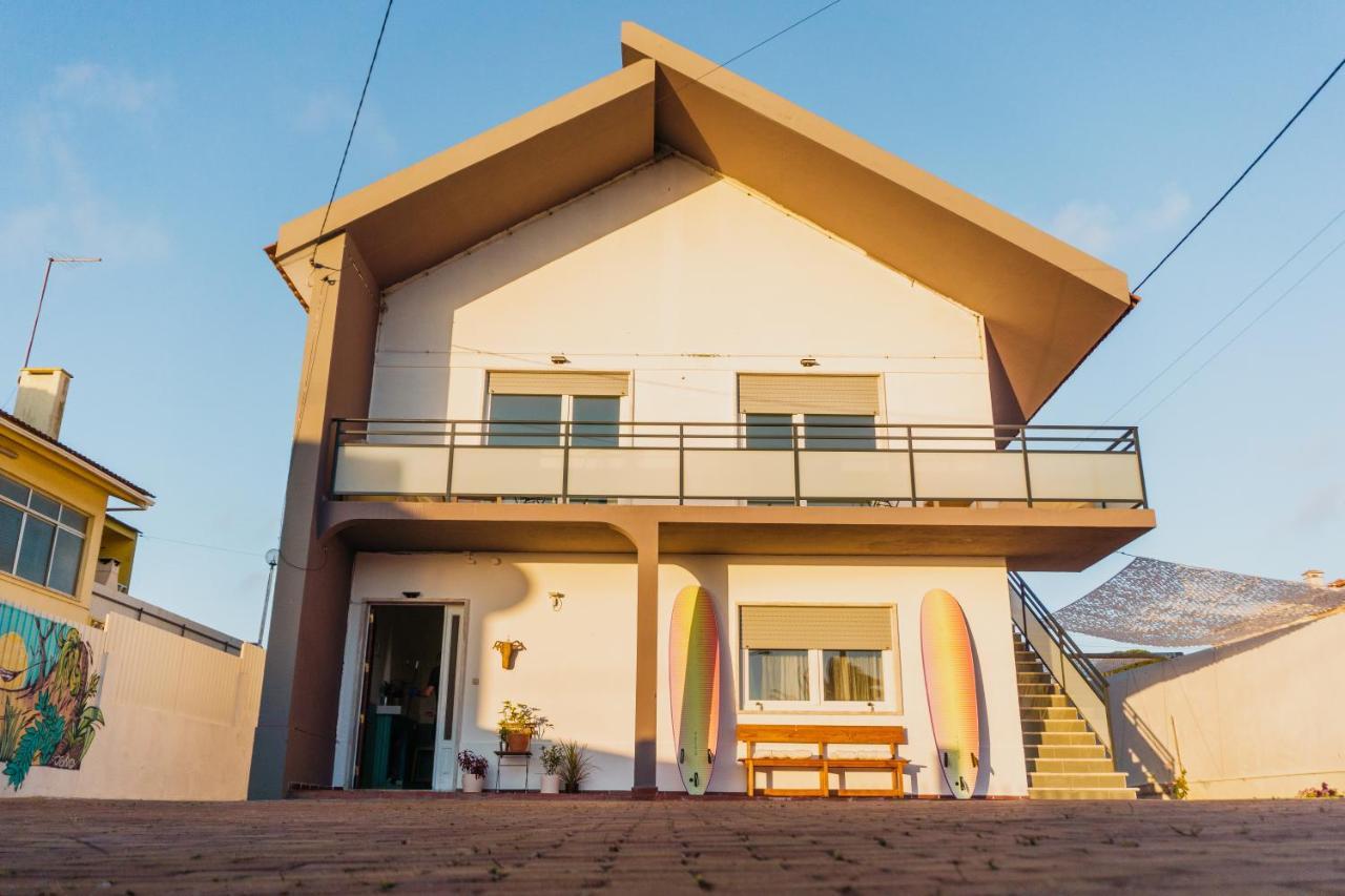 Hospedium Hostel Republica Surf House * Ericeira