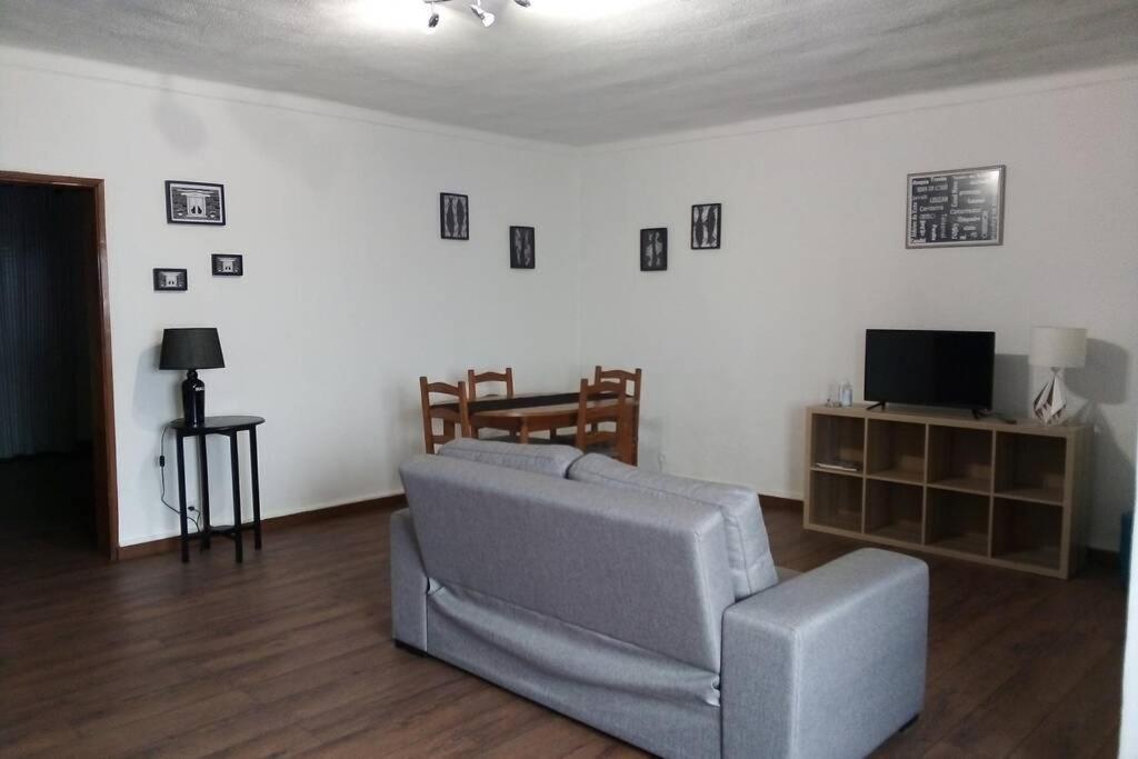 De Ca - Com Acesso Independente E Kitchenette *