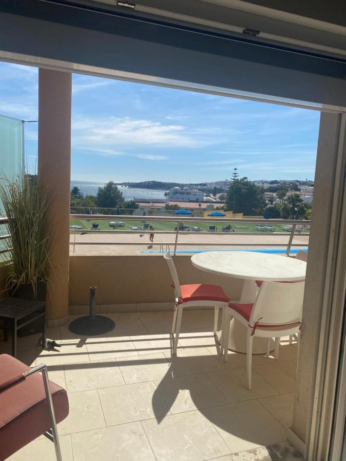 Beachfront Flat, Private Parking, Pools, Sea At Less Than 200 M (adults Only) Apartamento Albufeira