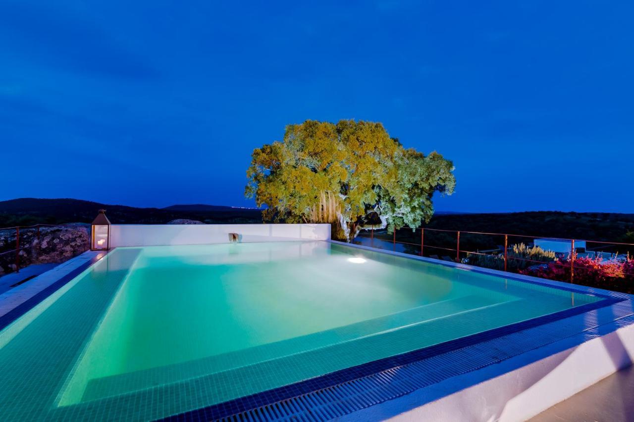 Monte Velho Equo-resort Country house *