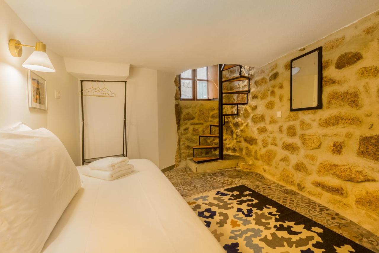Casa Da Pedra - * Monsanto