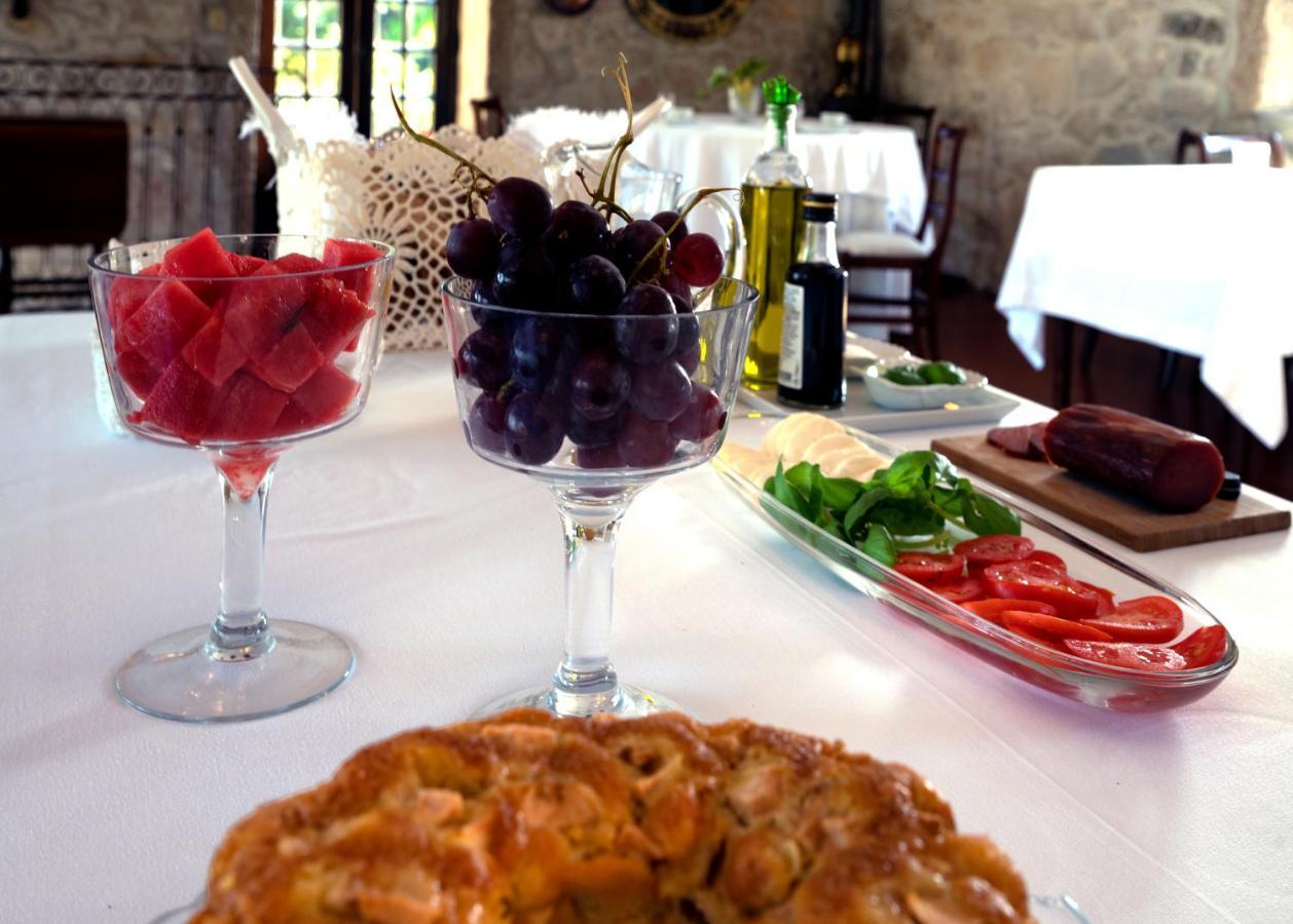 Casa Do Ameal Bed & Breakfast