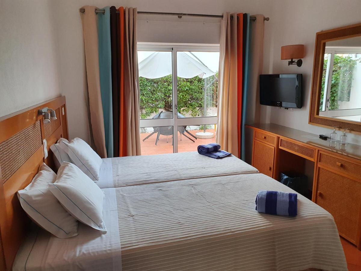 Do Cerro Hotel