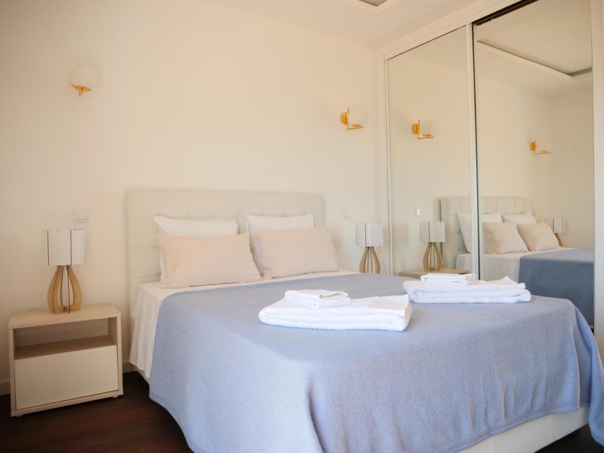 Cozy With Sea View Over Meia *