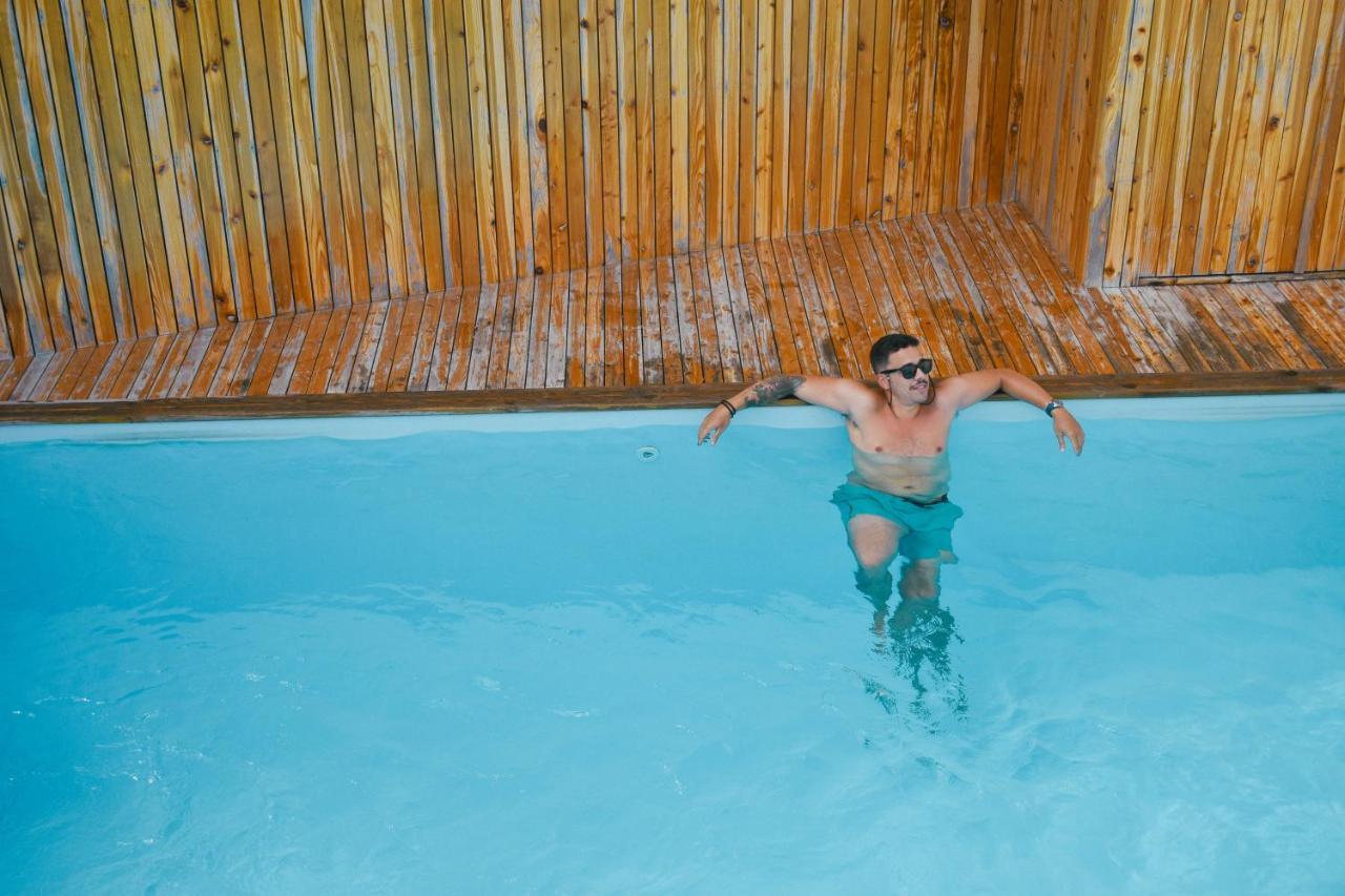 Azorazul - Pool & Hostel