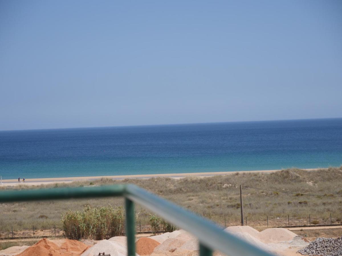 Cozy With Sea View Over Meia *