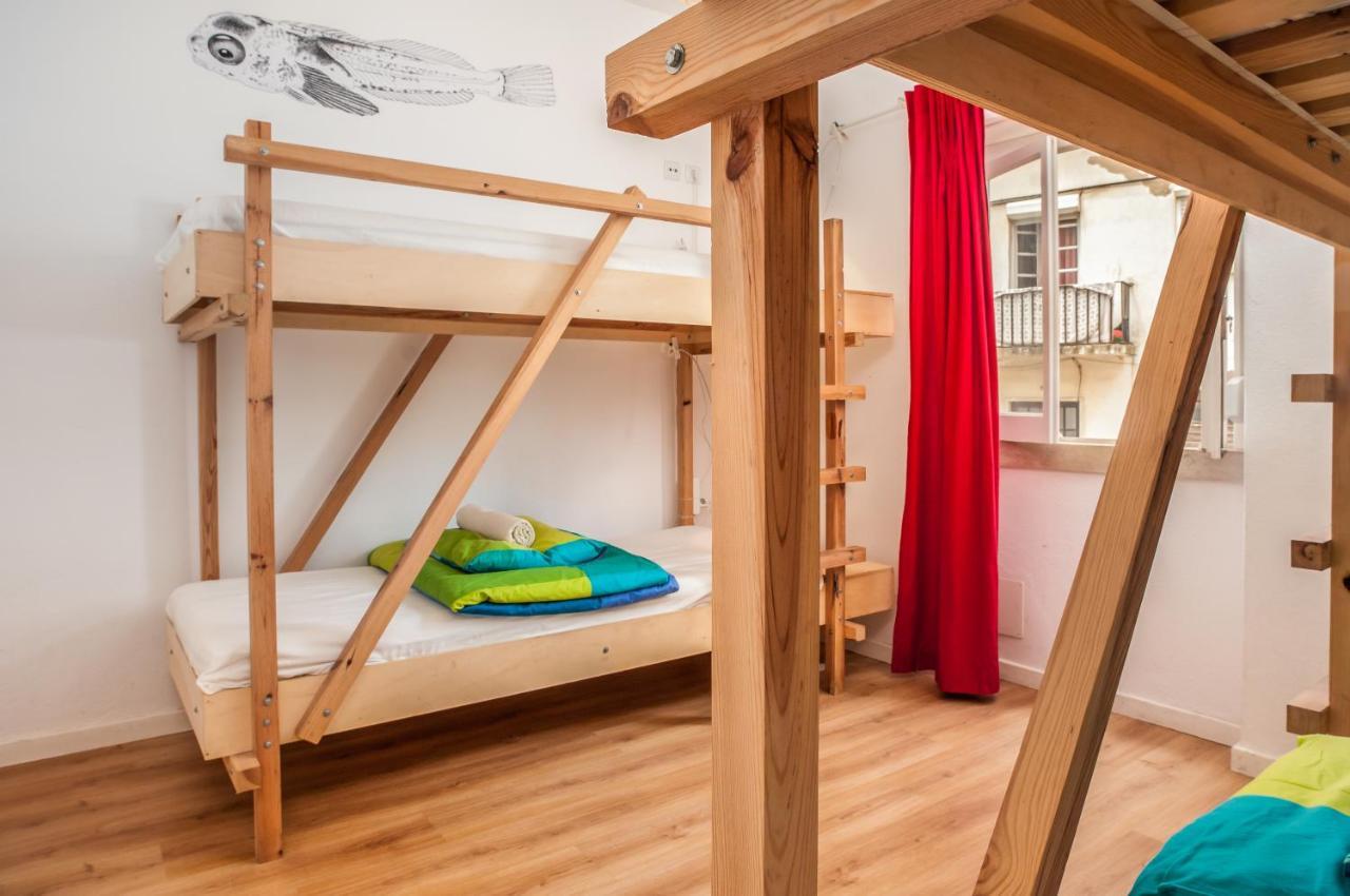 Hostel - & Dorms