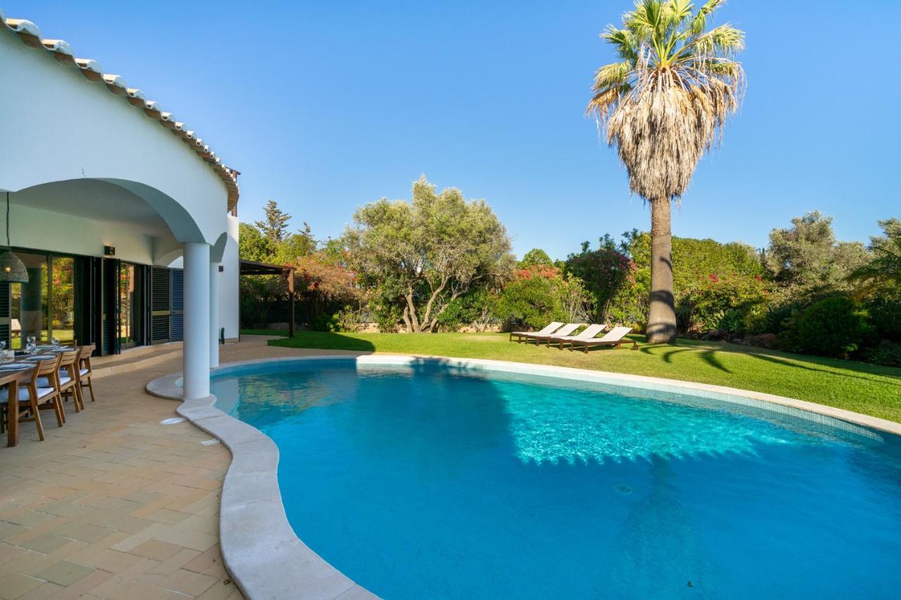 Whome Luxury Private Family W/ S-pool Ac & Parking Villa *