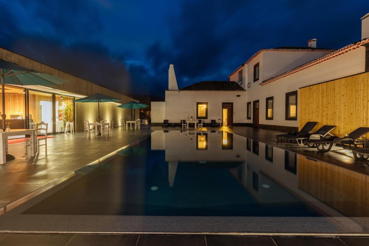 Solar Do Conde Garden Hotel Capelas
