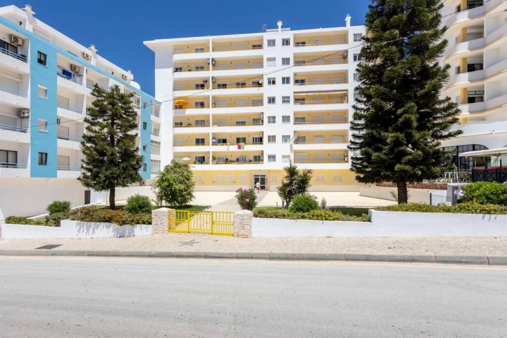 Cozy Ap Renovado 1ª Linha De - Armacao Pera Armacao de Pera