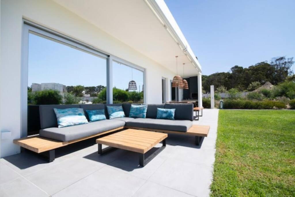Casa Con Vistas Al Mar Con Piscina Holiday home *