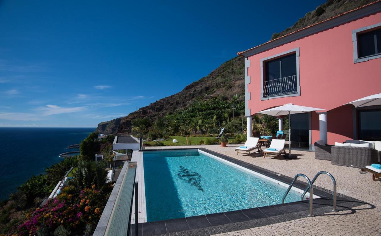 Luxury Ocean Front Villla *
