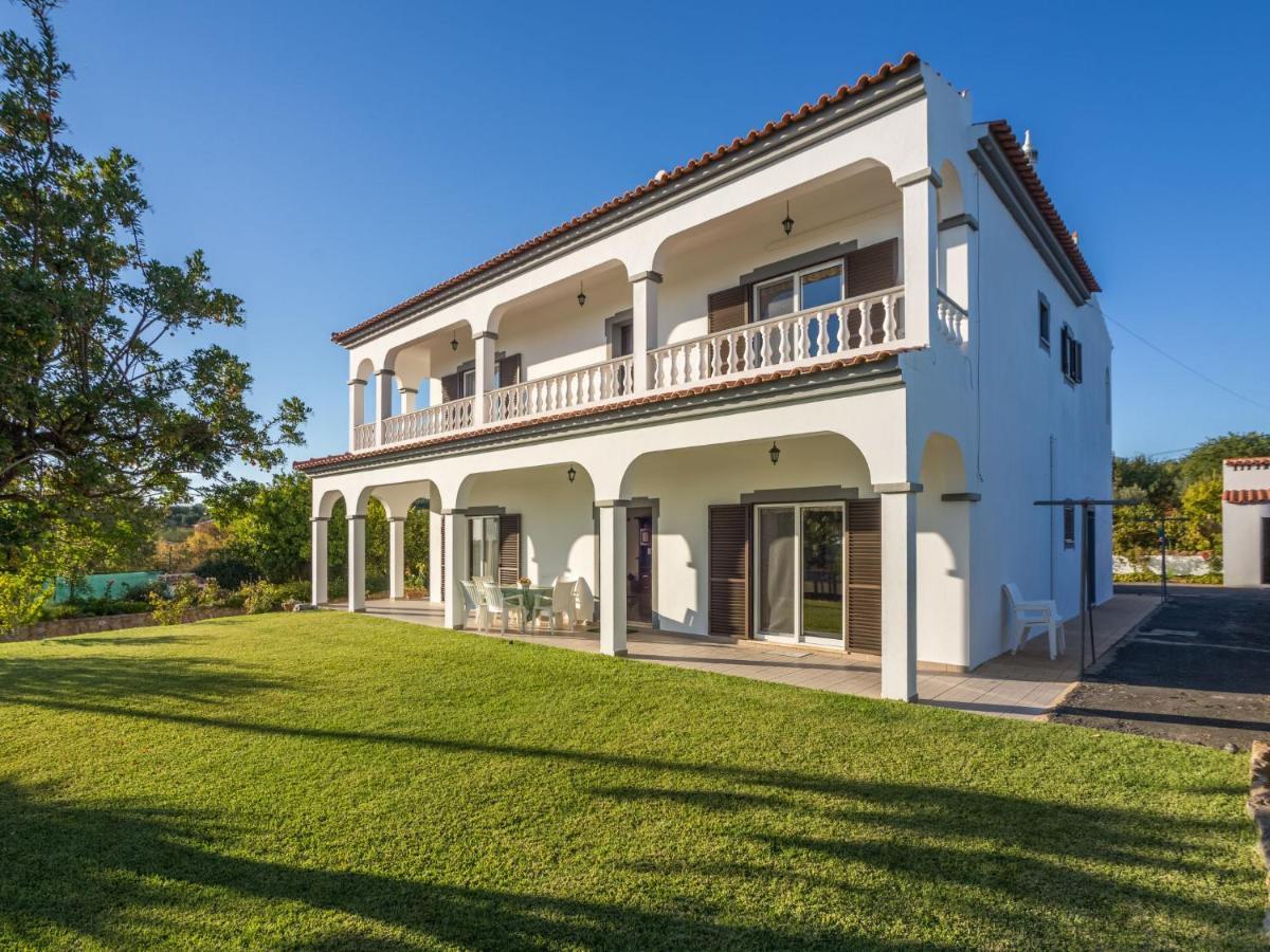 Mtj Holiday home Estoi